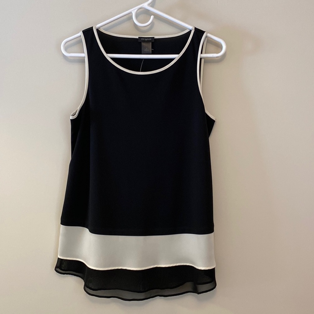 Ann Taylor black and cream stripe sleeveless blouse